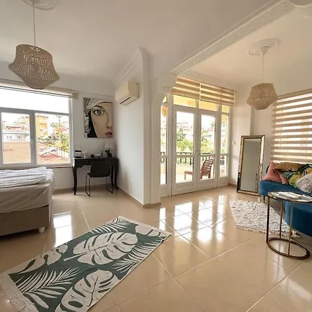 With Garden, 500 M To Beach, Close To فيلة